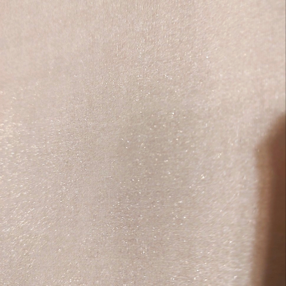 🐈 Striking Chico's Travelers Light Gold Lame Metallic Pleated Cami Tank - L (2) - Picture 15 of 16